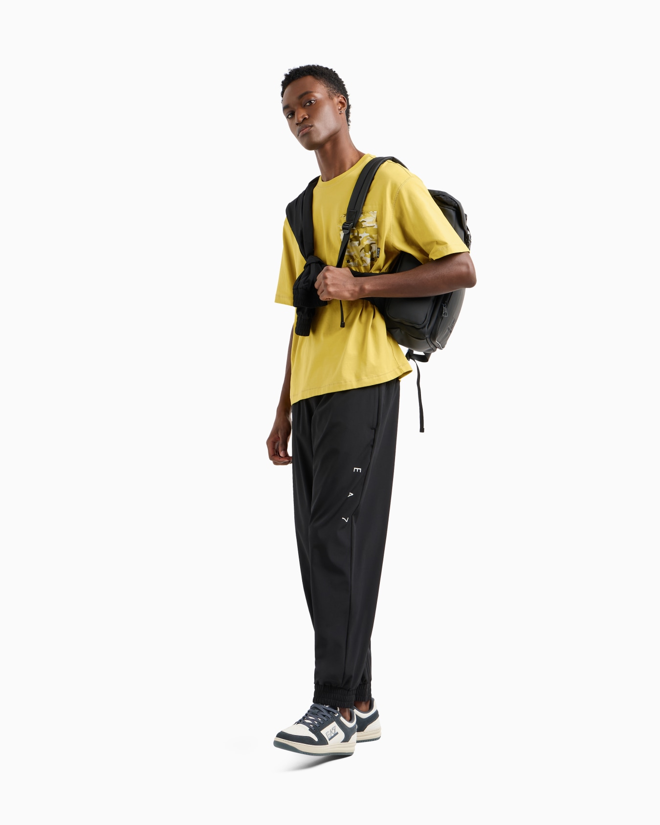 Graphic Series cotton jersey T-shirt with printed pocket Slide 1