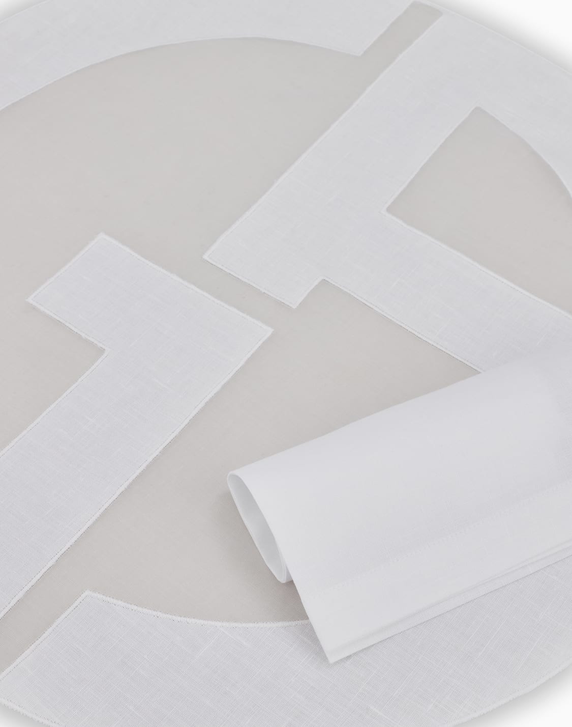 roberta-placemat-white--armani-casa