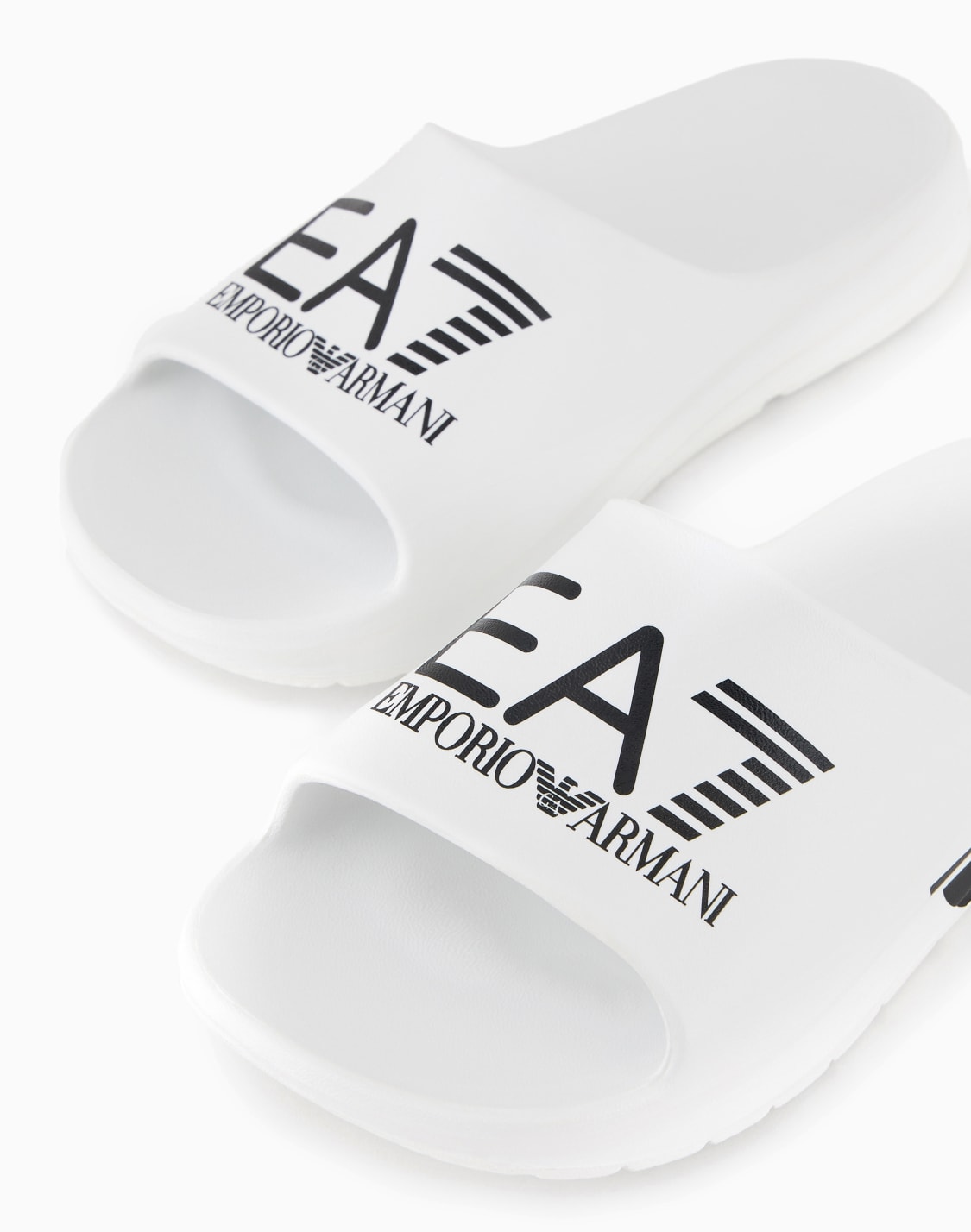 crusher-distance-slides-with-oversized-logo-white--ea7