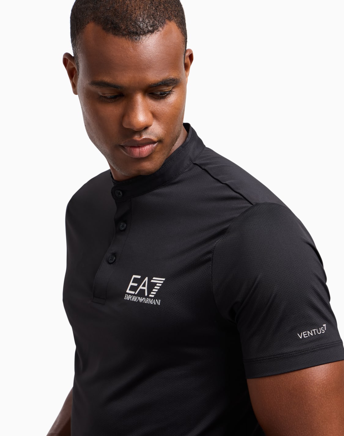 tennis-pro-henley-collar-polo-shirt-in-ventus7-technical-fabric-black--ea7