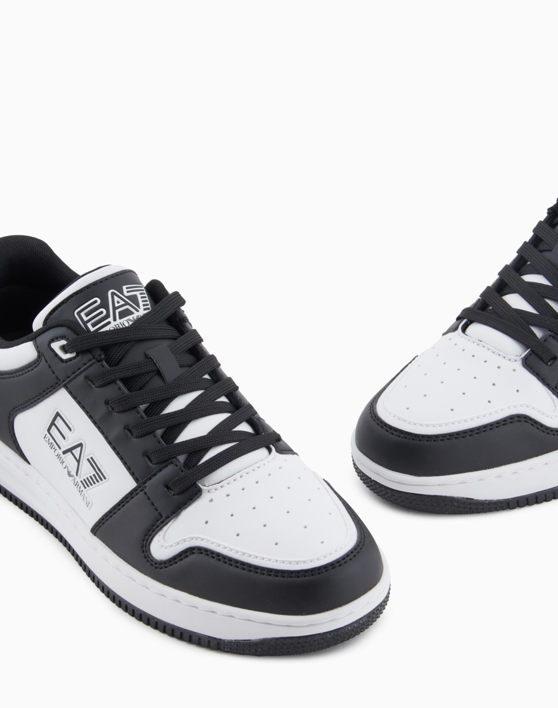 slasher-sneakers-black--ea7