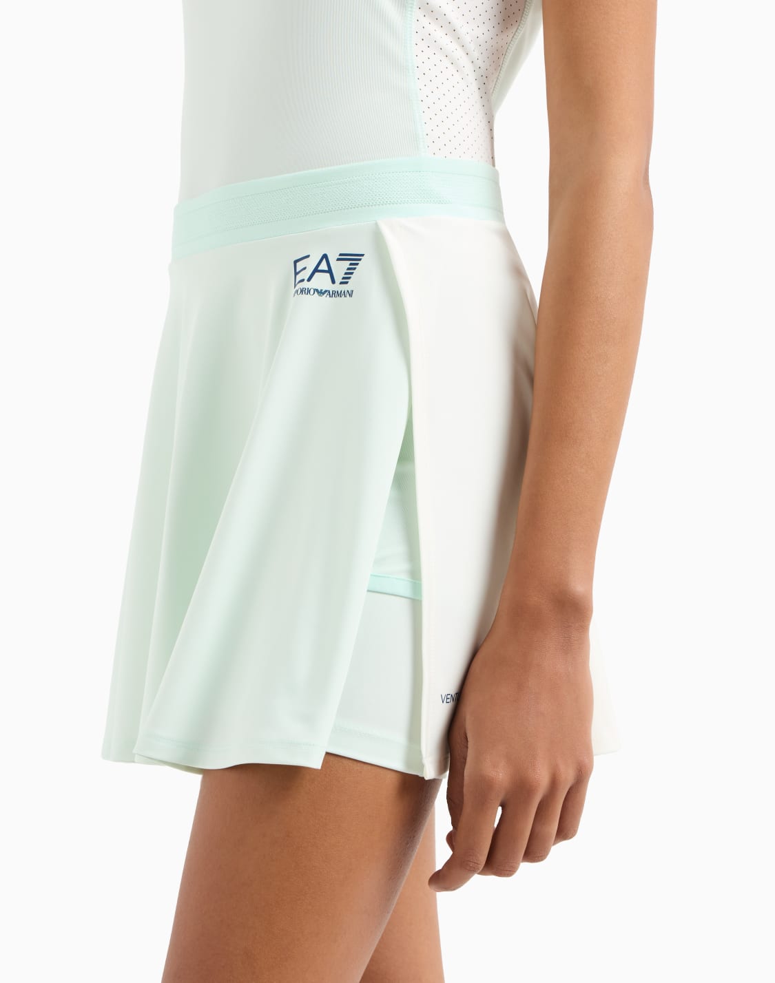 tennis-pro-mini-skirt-in-ventus7-technical-fabric-green--ea7