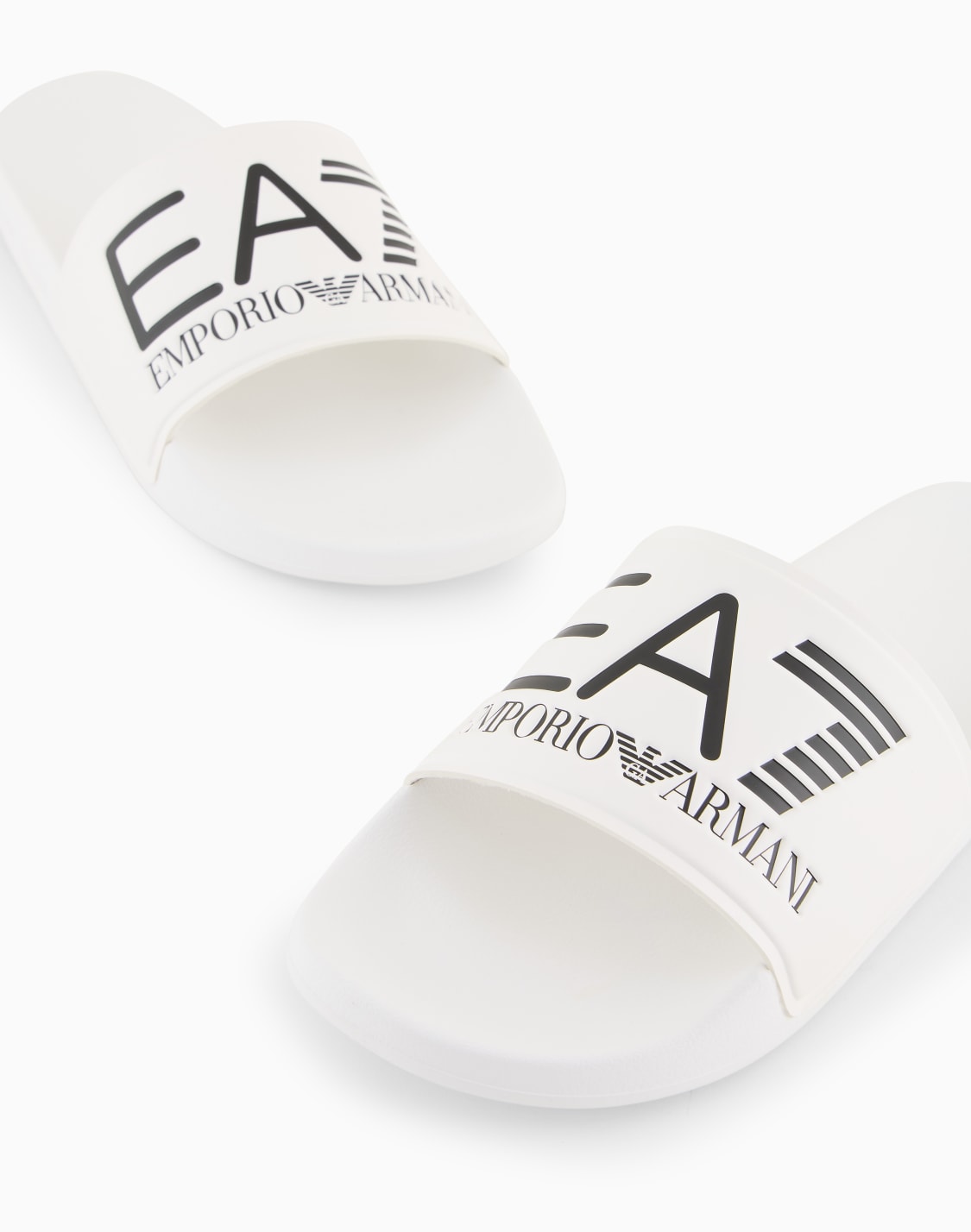 pantolette-mit-maxi-logo-wei--ea7