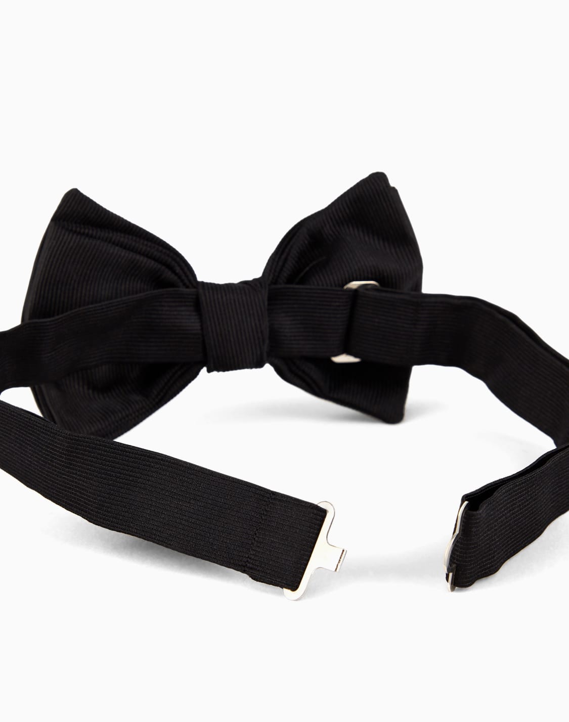pajarita-anudada-de-seda-pura-negro--giorgio-armani