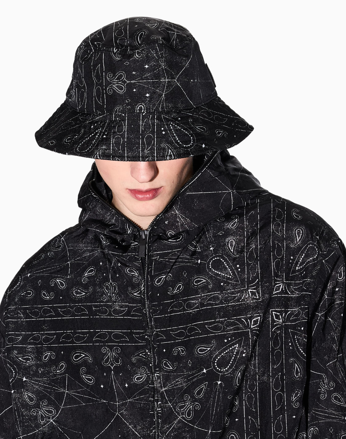 -bucket-hat-with-logo-black--armani-exchange