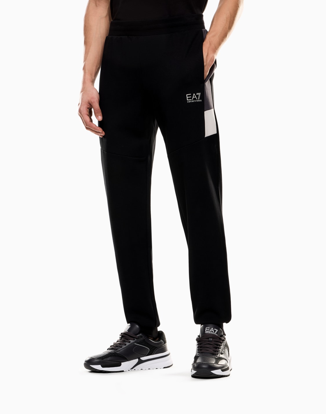 summer-block-cotton-blend-joggers-black--ea7