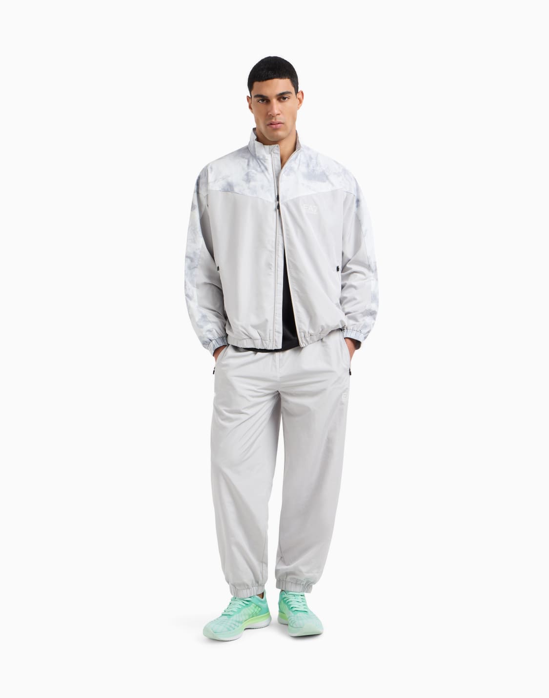 dynamic-athlete-printed-tracksuit-in-ventus7-technical-fabric-grey--ea7